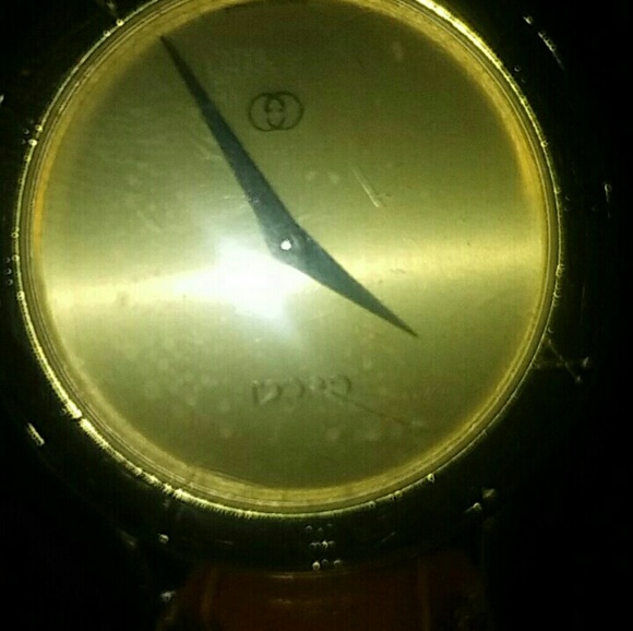Gucci watch 3000m - Picture 1 of 2